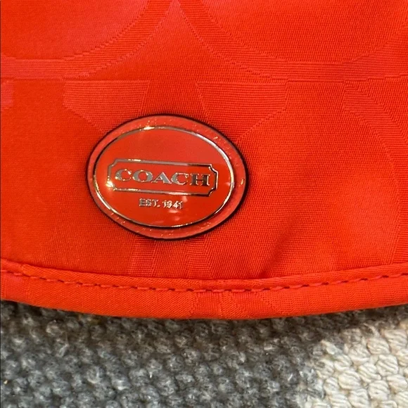 COACH ORANGE HANGING TOILETRY/COSMETICS BAG - Picture 4 of 13